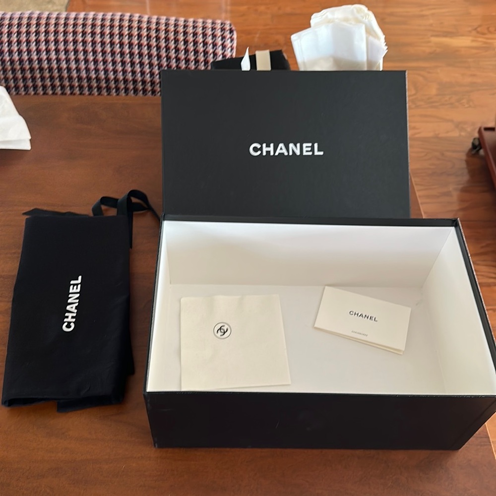 Chanel shoe box with dust bag